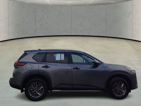 Used 2026 Nissan Rogue S image 4