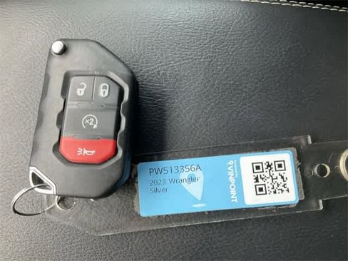 Used 2023 Jeep Wrangler Sahara w/ Cold Weather Group image 27