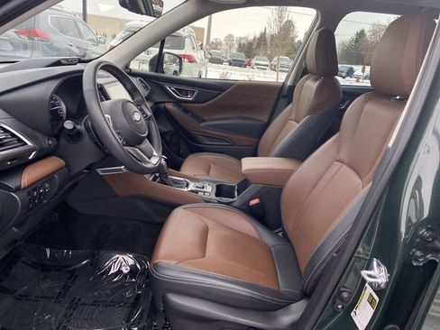 Used 2024 Subaru Forester Touring w/ Pop Package 2 image 4