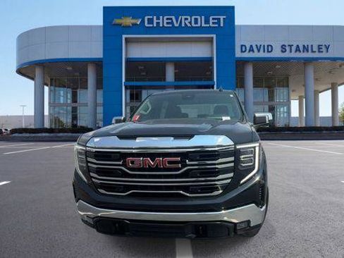 Used 2025 GMC Sierra 1500 SLT w/ SLT Convenience Package AWD/4WD image 3