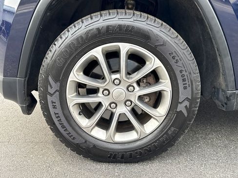 Used 2016 Jeep Grand Cherokee Limited image 10