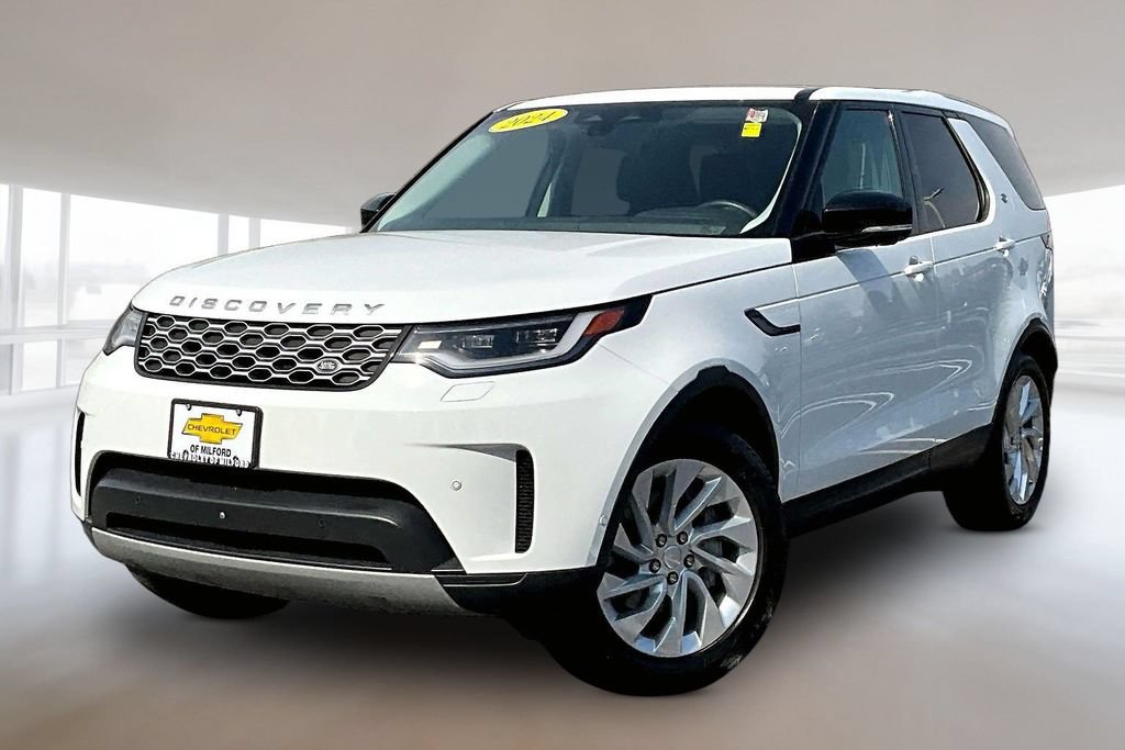 Used 2024 Land Rover Discovery S AWD/4WD image 3