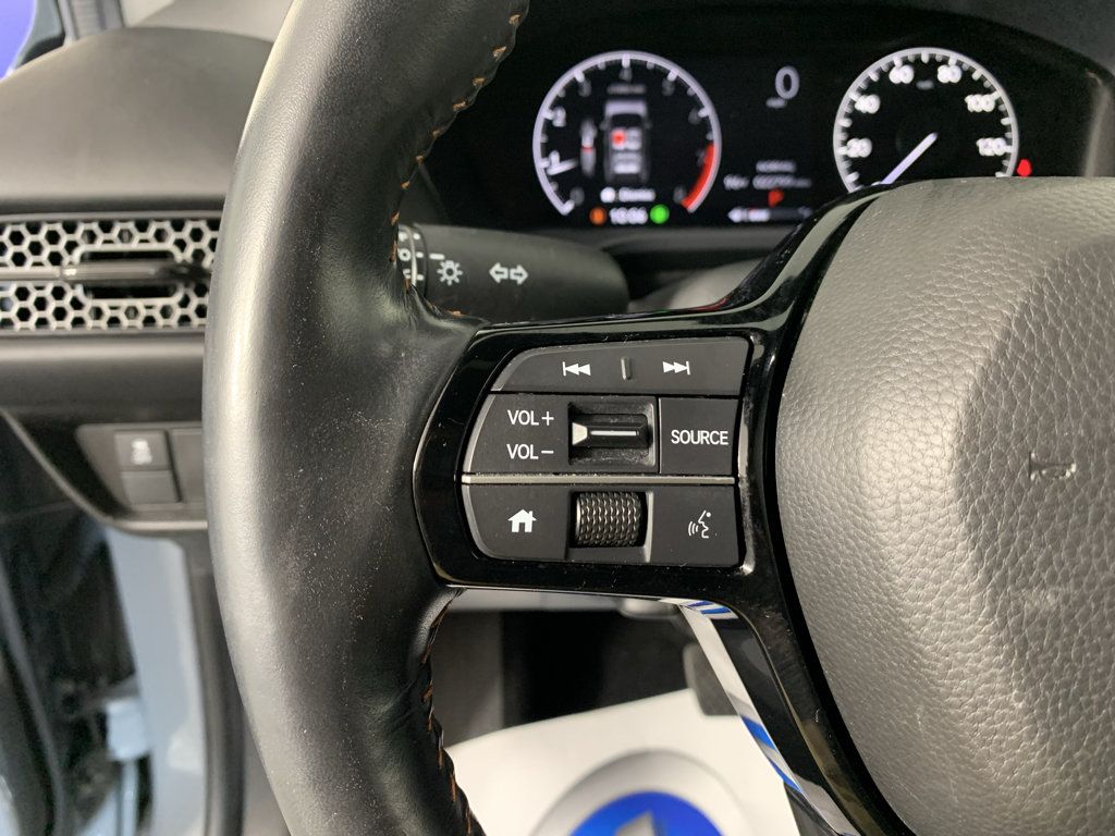 Used 2025 Honda HR-V Sport image 18
