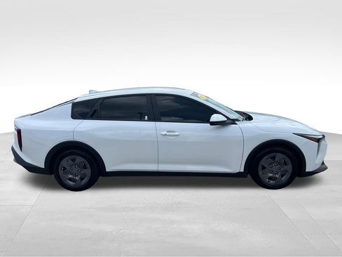 Certified 2025 Kia K4 FWD image 6