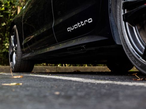 Used 2017 Audi S6 Prestige w/ S6 Sport Package image 13