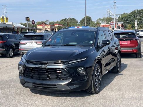 Certified 2023 Chevrolet Blazer RS image 3