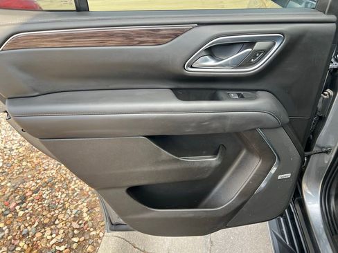 Used 2021 Chevrolet Tahoe LT w/ Rear Media and Nav Package image 19