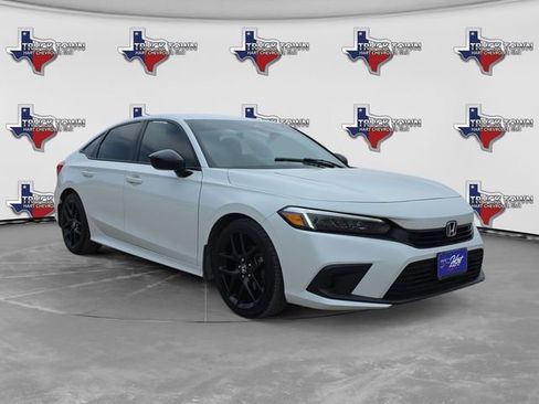 Used 2023 Honda Civic Sport image 1