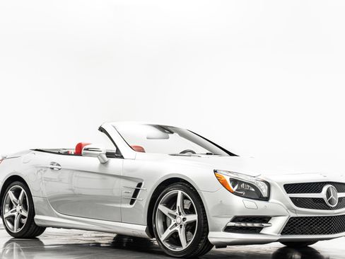 Used 2013 Mercedes-Benz SL 550 image 33