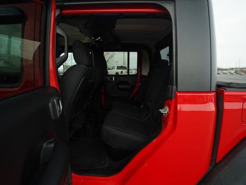 Used 2021 Jeep Gladiator Rubicon w/ LED Lighting Group image 14