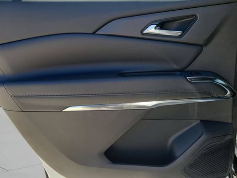 New 2026 Chevrolet Traverse LT FWD image 16