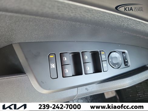 New 2026 Kia Sportage LX FWD image 22