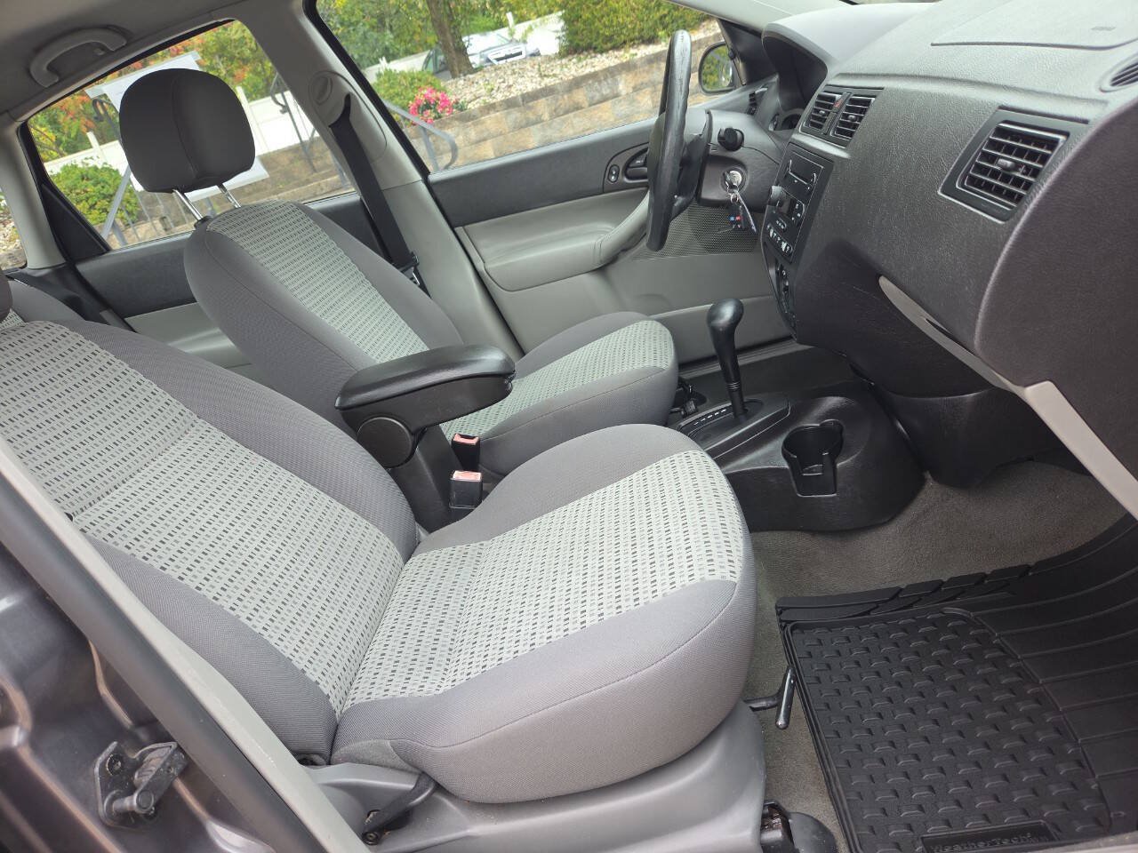 Used 2007 Ford Focus SE FWD image 26