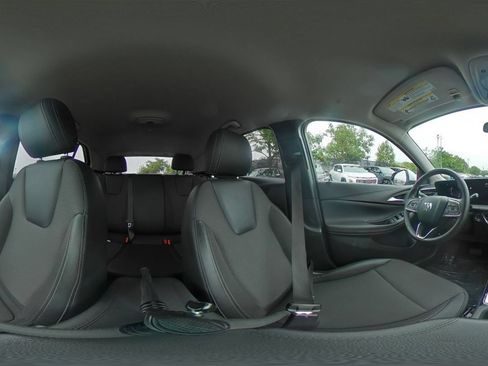 Used 2025 Buick Encore GX Preferred FWD image 37