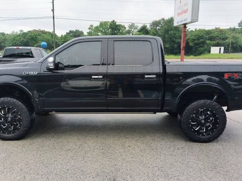Used 2019 Ford F150 Platinum w/ Equipment Group 701A Luxury AWD/4WD image 2