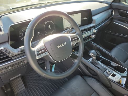 Certified 2024 Kia Telluride SX image 24