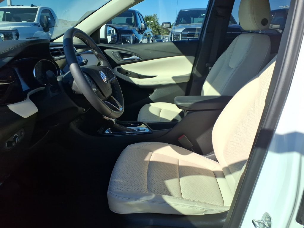 Used 2020 Buick Encore GX Essence AWD/4WD image 12