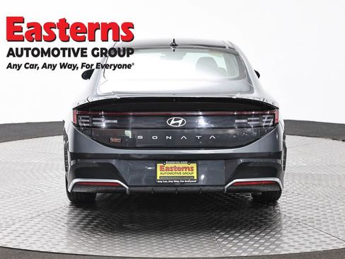 Used 2024 Hyundai Sonata SEL w/ Convenience Package FWD image 6