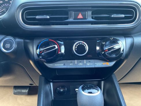 Certified 2023 Hyundai Kona SEL AWD/4WD image 18