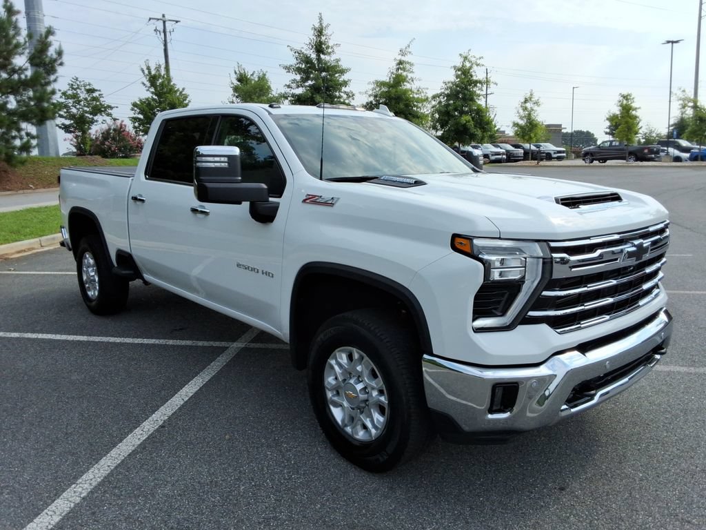 Certified 2025 Chevrolet Silverado 2500 LTZ w/ LTZ Plus Package AWD/4WD image 3
