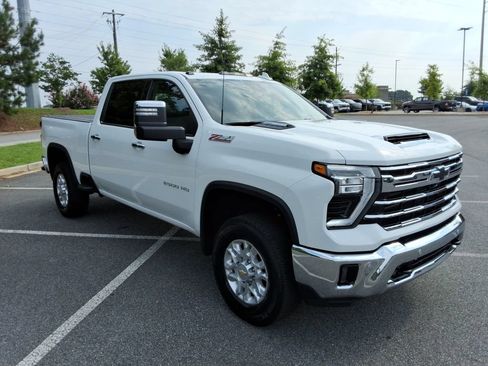 Certified 2025 Chevrolet Silverado 2500 LTZ w/ LTZ Plus Package AWD/4WD image 3