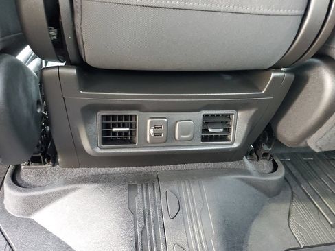 Used 2020 GMC Sierra 1500 SLE w/ SLE Value Package RWD image 15