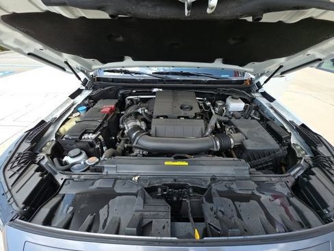 Used 2025 Nissan Frontier SV RWD image 26