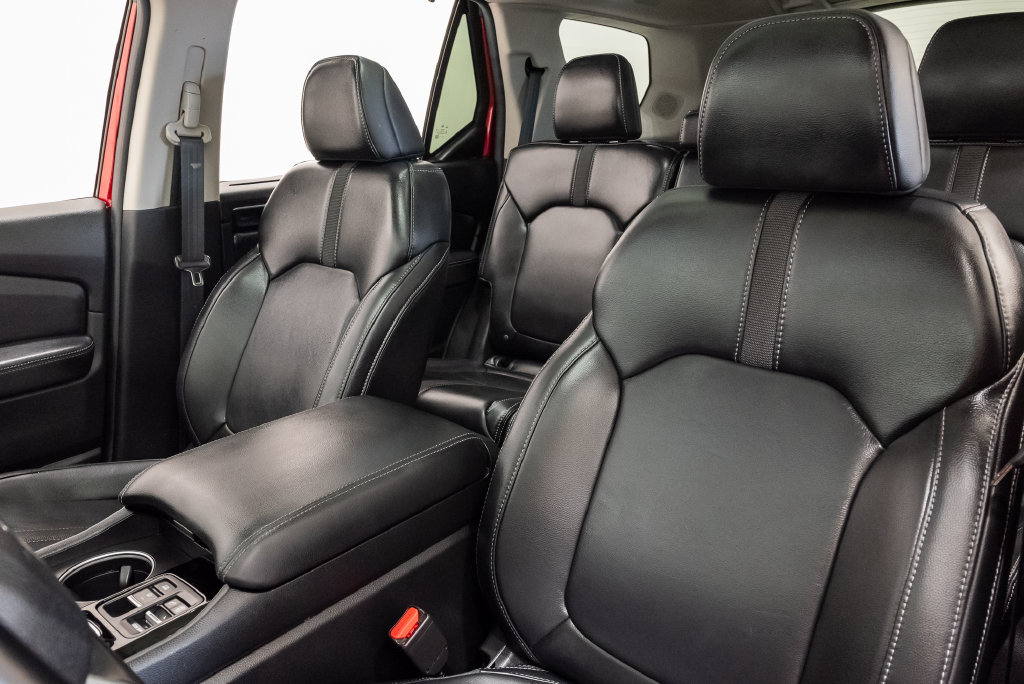 Used 2025 Honda Pilot Touring image 12