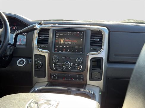 Used 2018 RAM 2500 Laramie image 12