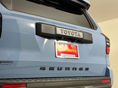 Certified 2025 Toyota 4Runner TRD Off-Road Premium w/ Tow Technology Package AWD/4WD image 27