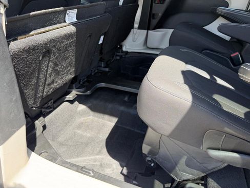 Used 2020 Chrysler Voyager LX FWD image 55