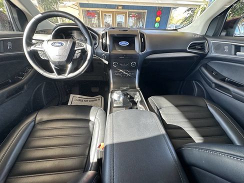 Used 2020 Ford Edge SEL image 18