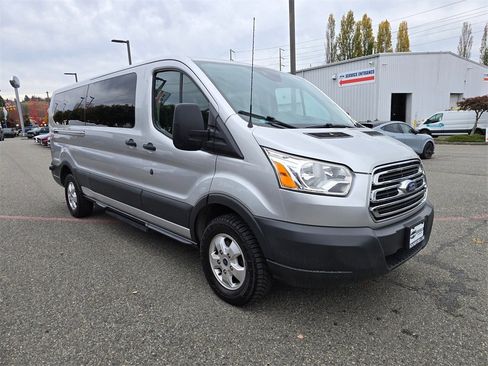 Used 2017 Ford Transit 350 XLT image 3