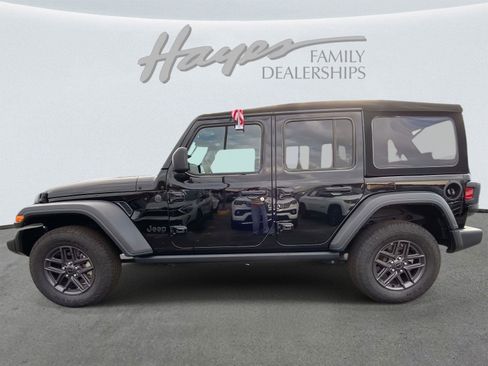 Certified 2024 Jeep Wrangler Sport S image 9