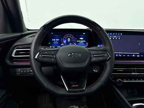 Used 2024 Chevrolet Traverse RS w/ LPO, Floor Liner Package AWD/4WD image 33