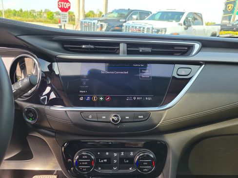 Used 2023 Buick Encore GX Essence w/ Experience Buick Package FWD image 23