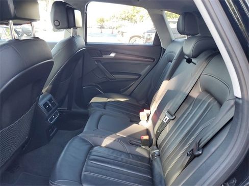 Used 2021 Audi Q5 2.0T Premium Plus w/ Premium Plus Package image 11
