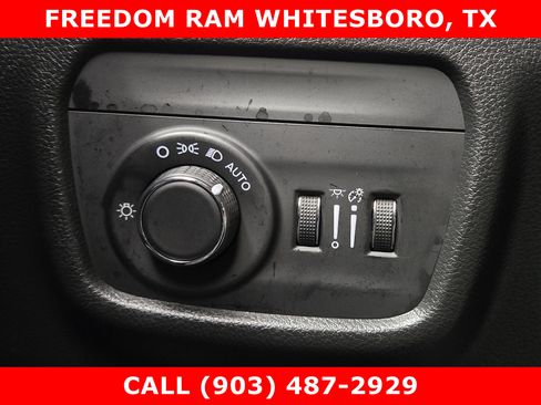 Used 2022 Jeep Grand Cherokee L Laredo AWD/4WD image 17