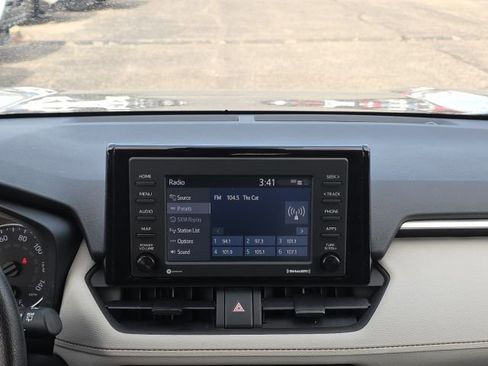 Certified 2022 Toyota RAV4 XLE image 13