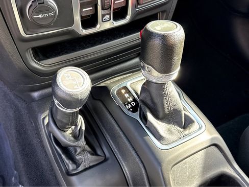 Certified 2022 Jeep Wrangler Unlimited Sport image 23