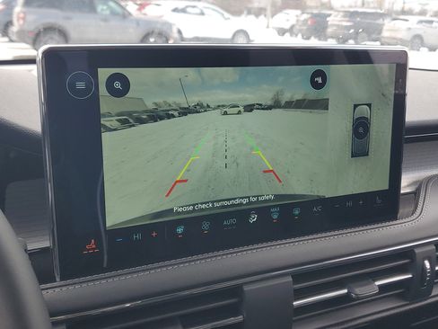 New 2026 Lincoln Corsair Premiere image 21