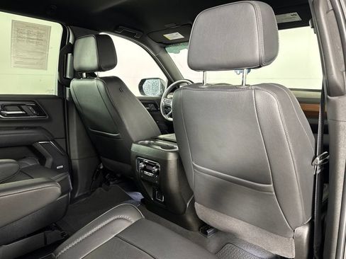 Certified 2025 GMC Yukon Denali AWD/4WD image 37