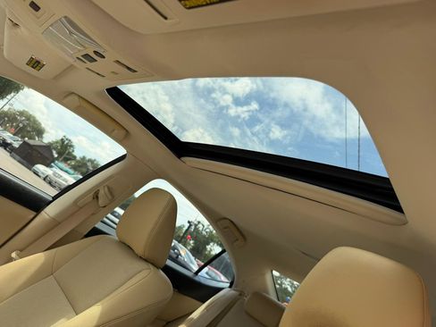 Used 2014 Lexus ES 350 w/ Premium Package FWD image 40