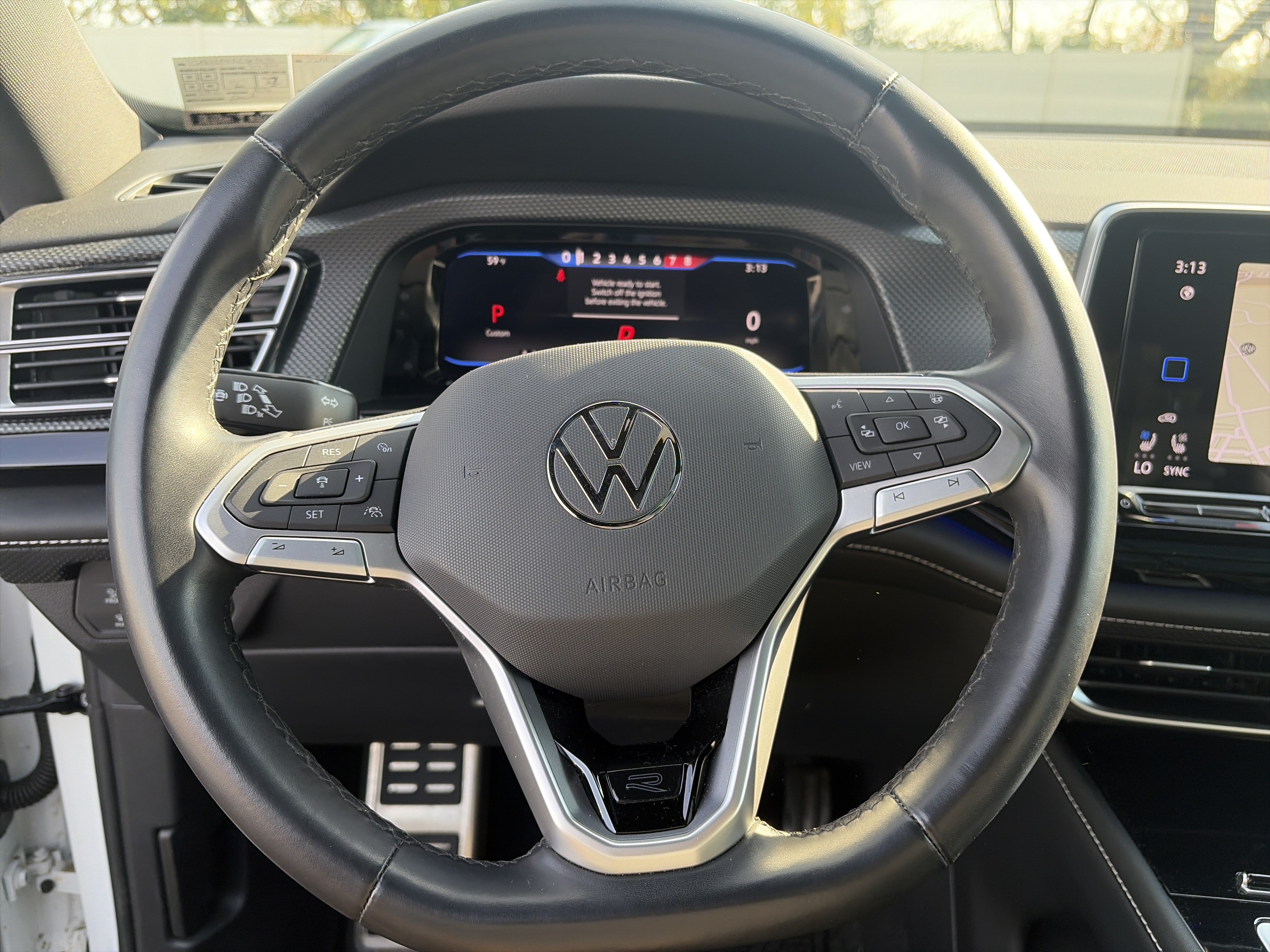 Certified 2024 Volkswagen Atlas Cross Sport SEL R-Line AWD/4WD image 25