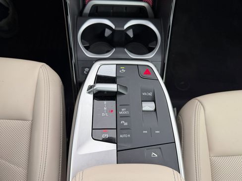 Used 2025 BMW X1 xDrive28i w/ Technology Package image 27