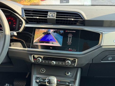 Used 2025 Audi Q3 2.0T Premium w/ Convenience Package image 14