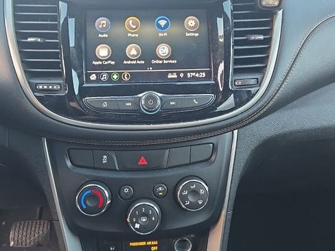 Used 2020 Chevrolet Trax LS image 16