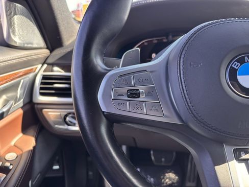 Used 2022 BMW 750i xDrive w/ Executive Package image 6