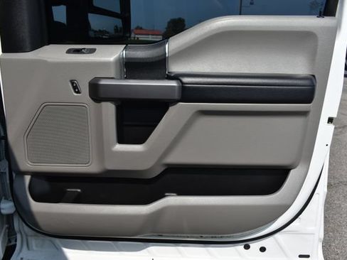 Used 2018 Ford F250 XLT AWD/4WD image 38