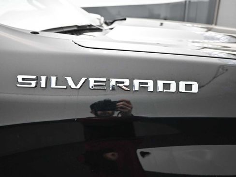 Used 2024 Chevrolet Silverado 1500 LT AWD/4WD image 26
